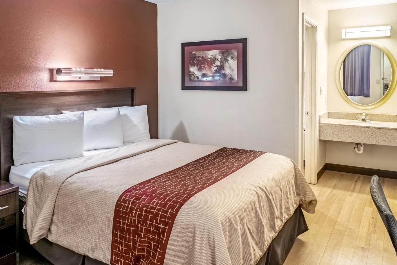 Red Roof Inn Columbus - Taylorsville Ngoại thất bức ảnh