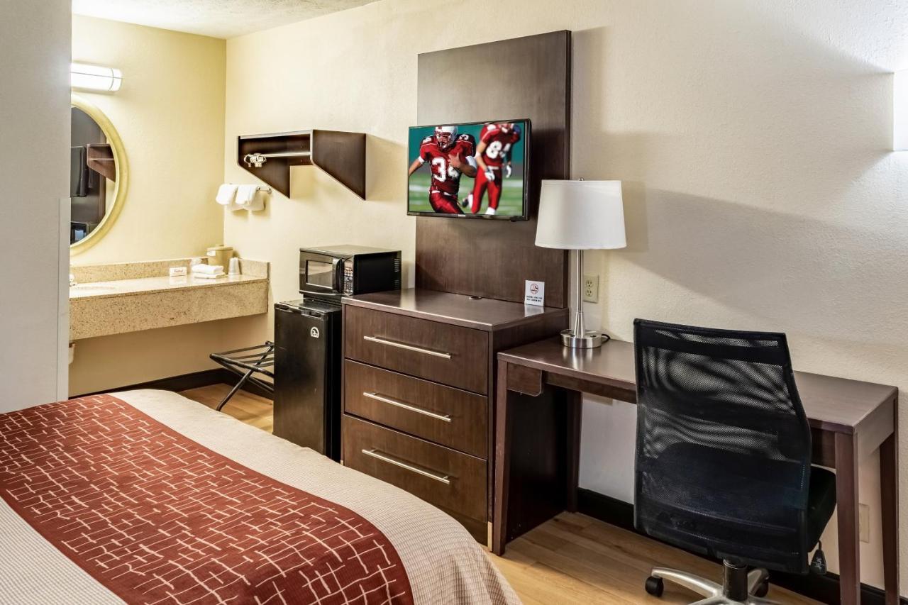 Red Roof Inn Columbus - Taylorsville Ngoại thất bức ảnh