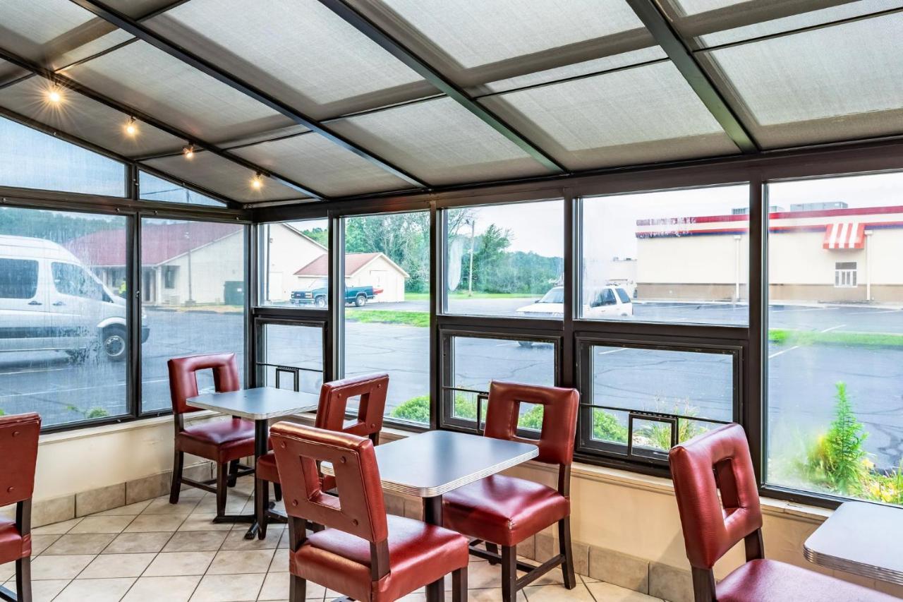 Red Roof Inn Columbus - Taylorsville Ngoại thất bức ảnh